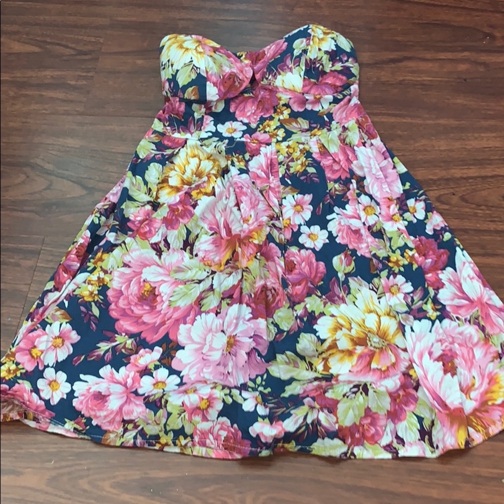 Strapless flower dress